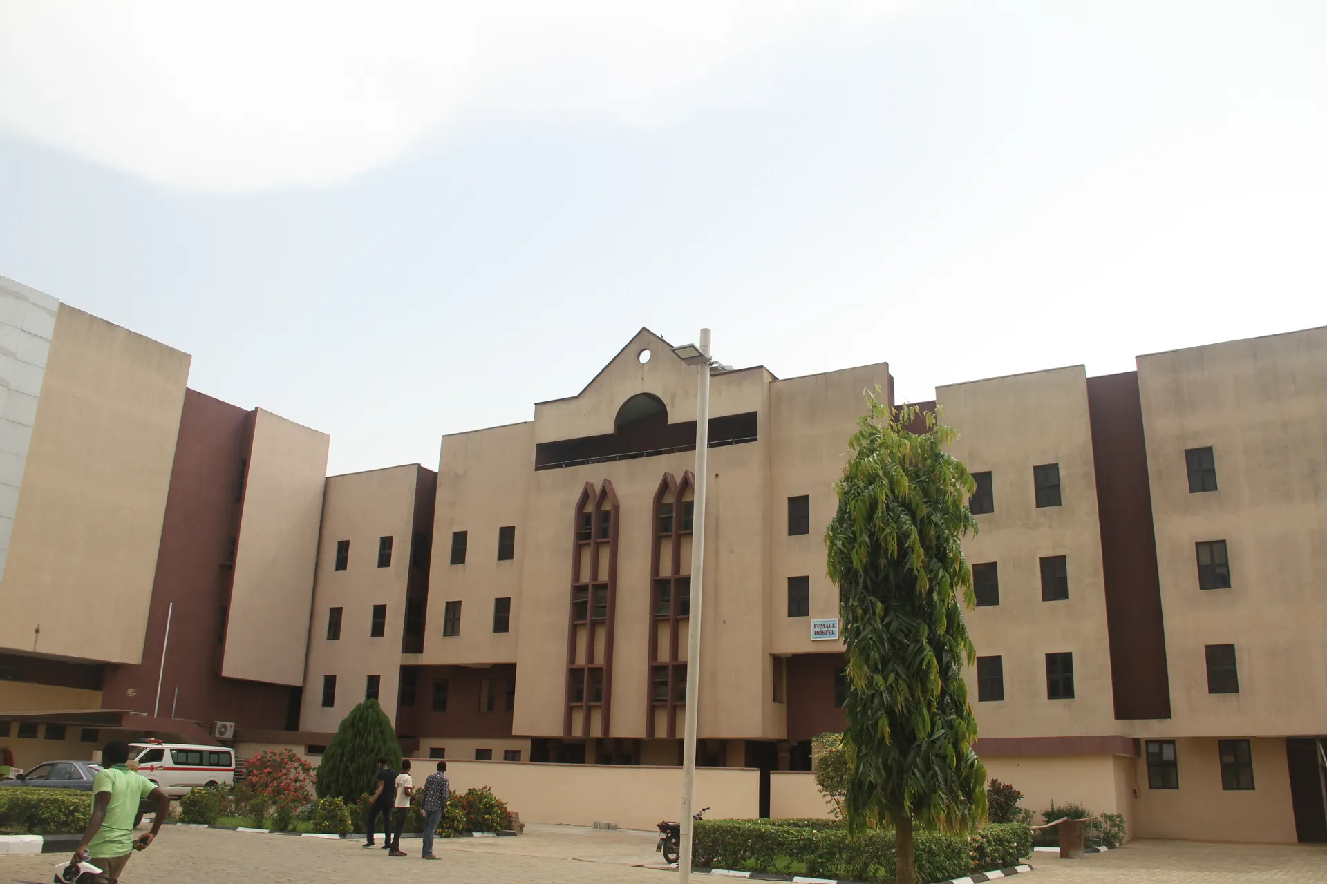 Campus building viewed from the forecourt
